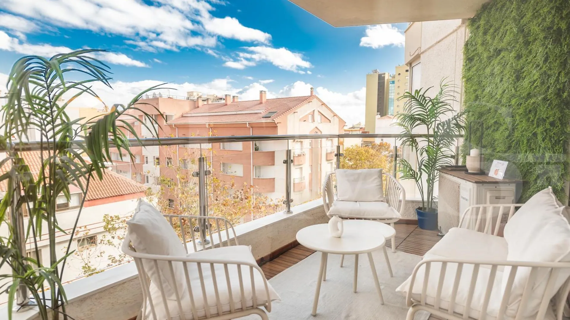 Apartment With Balcony, Close To The Beach By Rems Fuengirola