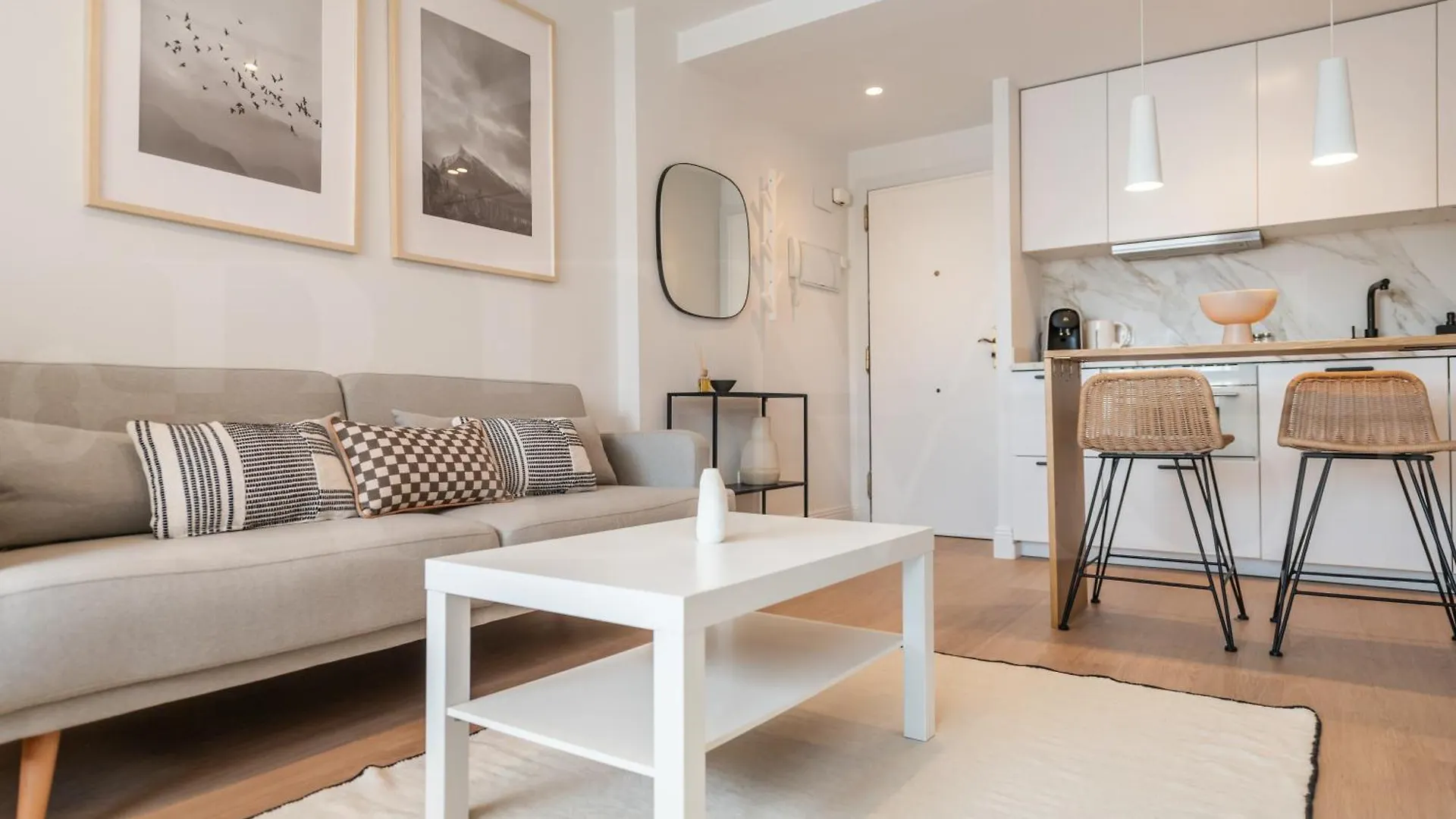 Apartment With Balcony, Close To The Beach By Rems Fuengirola 0*,  Spain