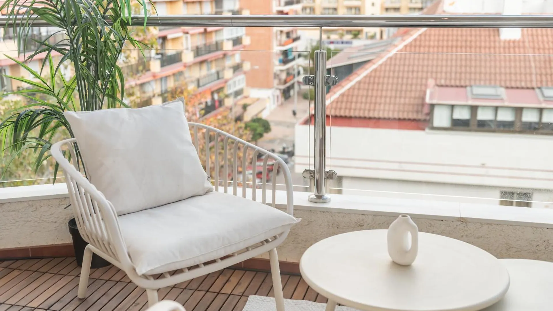 Apartment With Balcony, Close To The Beach By Rems Fuengirola Spain